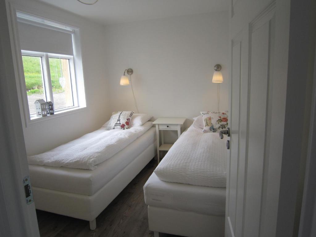 Apartment by the Sea room 5